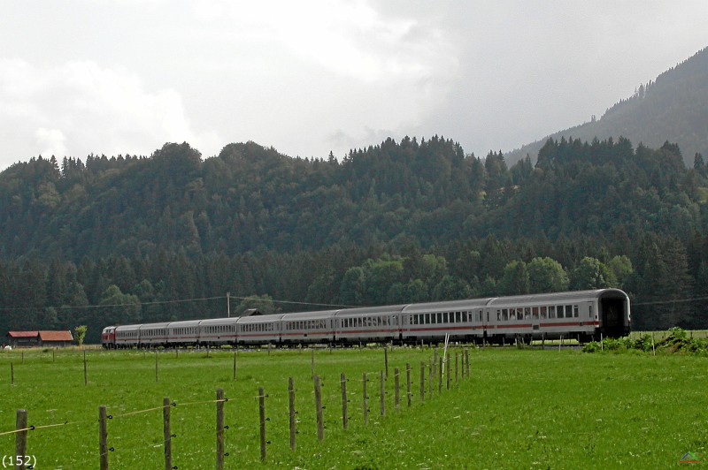 Bahn 152.jpg - Bis zum Ziel in Hannover ist der Intercity noch über 10 Stunden unterwegs.